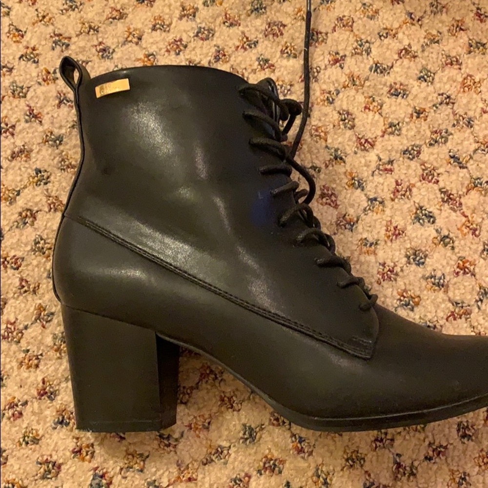 Boot - Picture 3 of 3